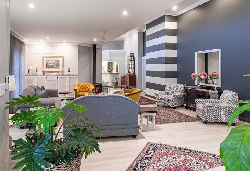 צימר Whale Coast Ocean Villa