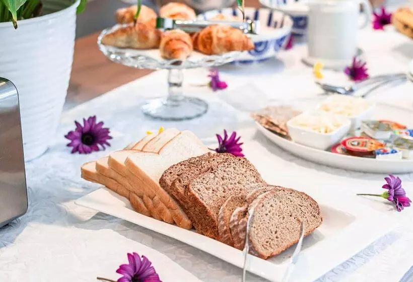 Aamiaismajoitus (B&B) Whale Coast Ocean Villa