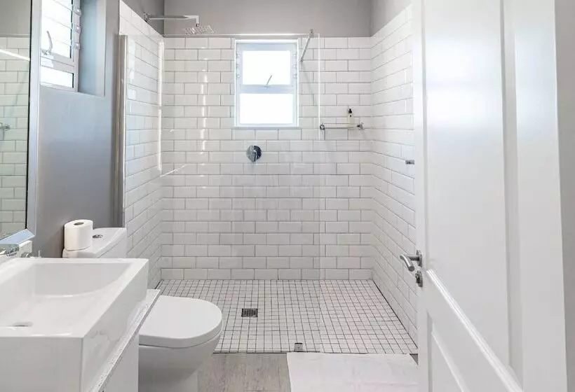 Aamiaismajoitus (B&B) Whale Coast Ocean Villa