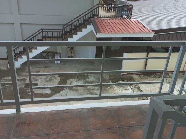 Cămin Kingston Lodge