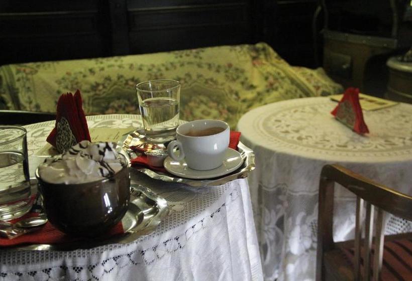 호텔 Aphrodite Apartments & Café