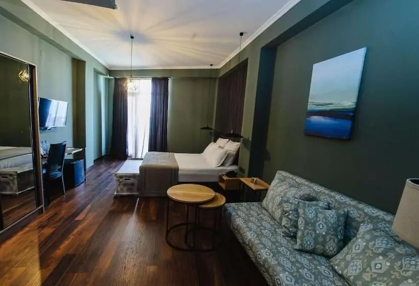 هتل Boulevardside