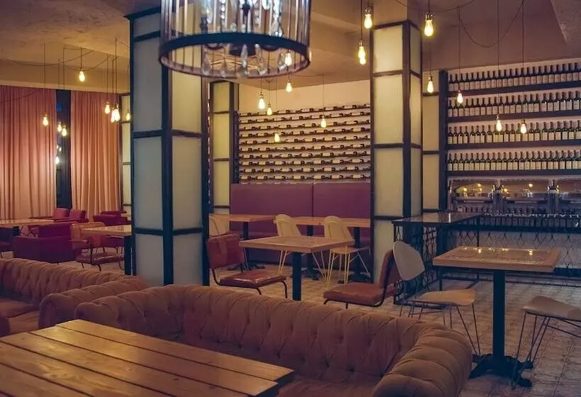 هتل Boulevardside