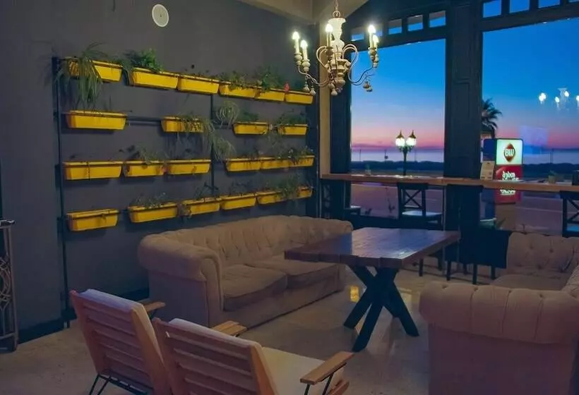 هتل Boulevardside