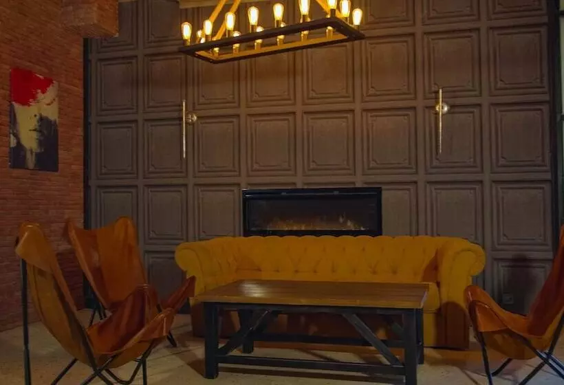 هتل Boulevardside