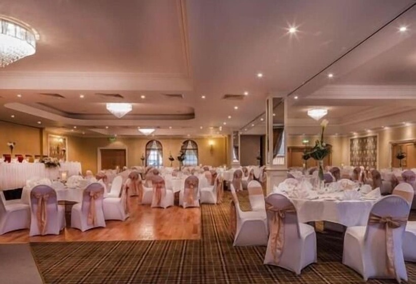 فندق Breffni Arms