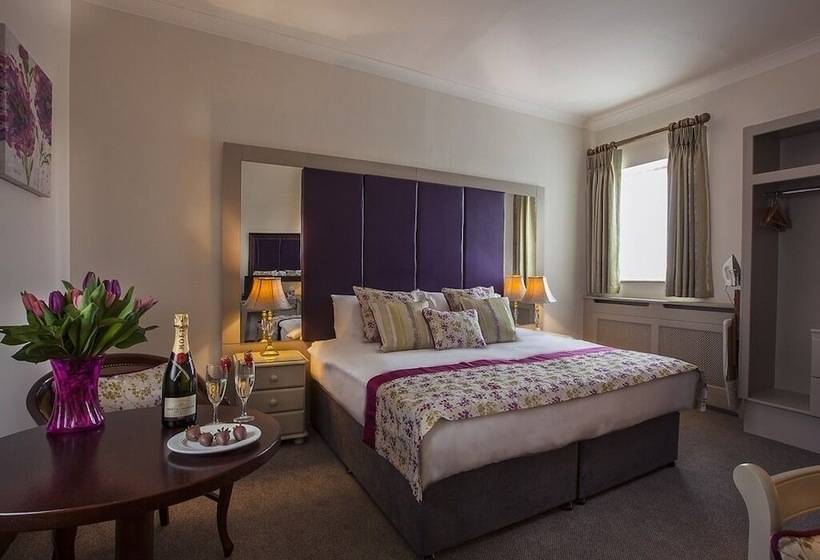 فندق Breffni Arms