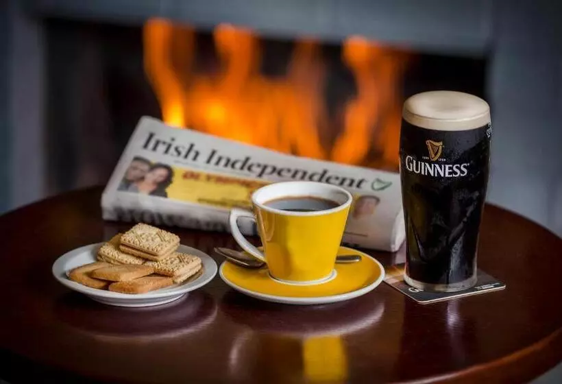 Hotelli Breffni Arms