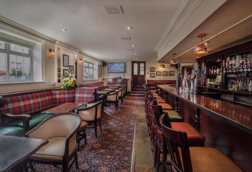 فندق Breffni Arms