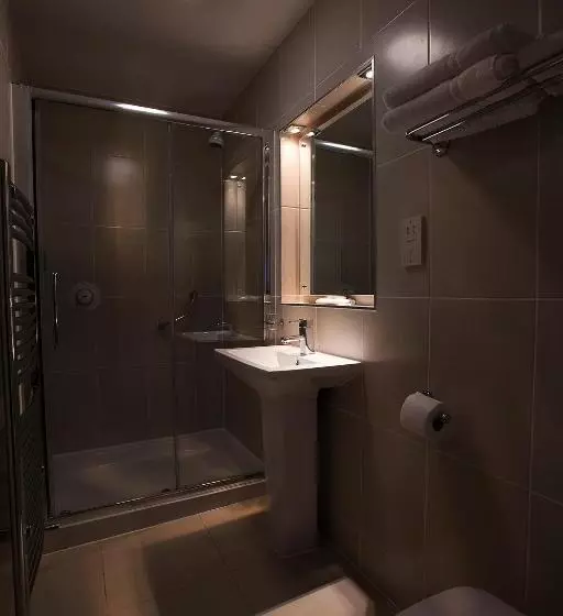 Hotelli Breffni Arms