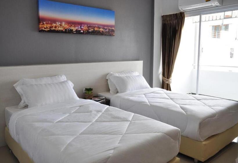 هتل C Room @ Airport By Choktawee