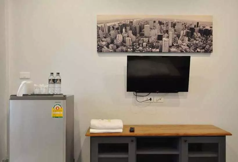 هتل C Room @ Airport By Choktawee