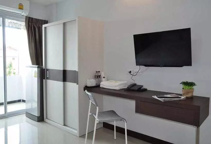 هتل C Room @ Airport By Choktawee