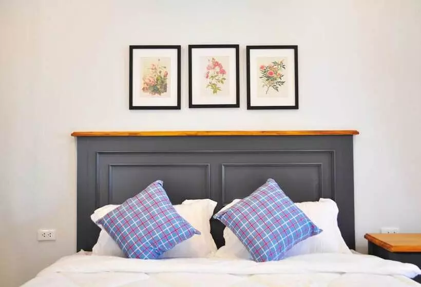 هتل C Room @ Airport By Choktawee