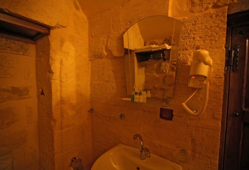 هتل Darius Konağı