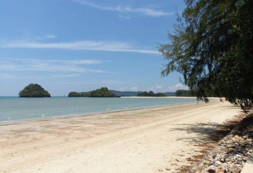 호텔 Maneetel Krabi Beachfront Sha Plus