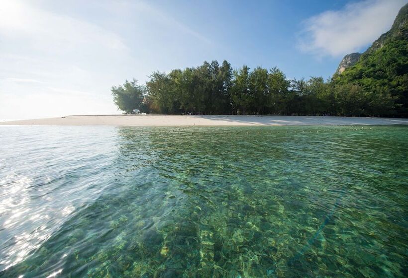 호텔 Maneetel Krabi Beachfront Sha Plus