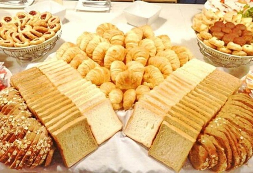 호텔 Maneetel Krabi Beachfront Sha Plus