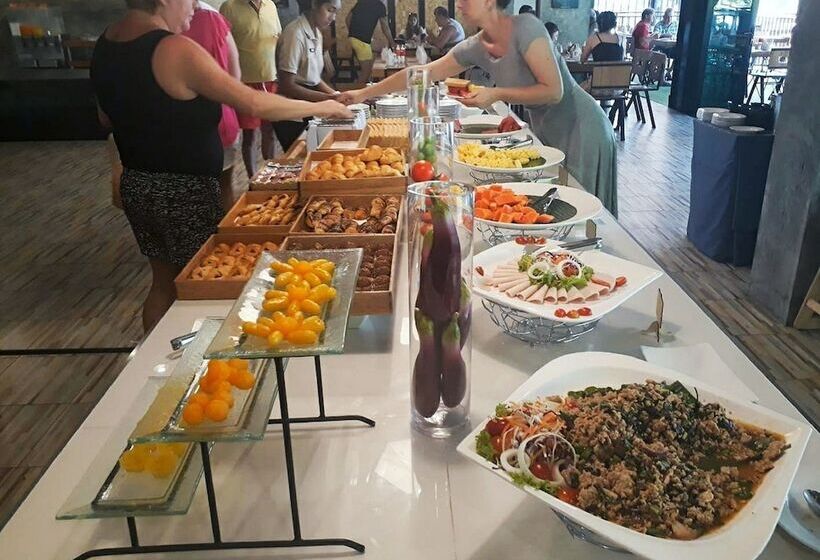 호텔 Maneetel Krabi Beachfront Sha Plus