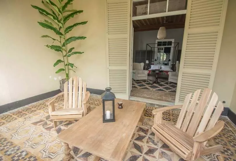 هتل Roça Sundy   Principe Collection