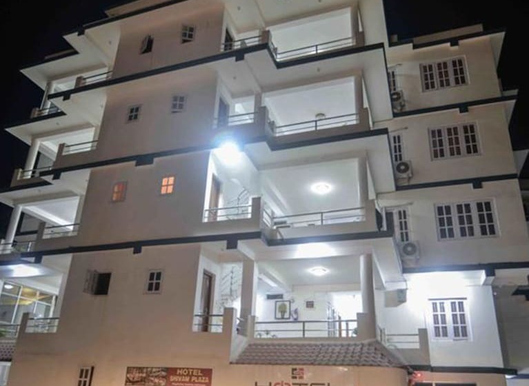 هتل Shivam Plaza