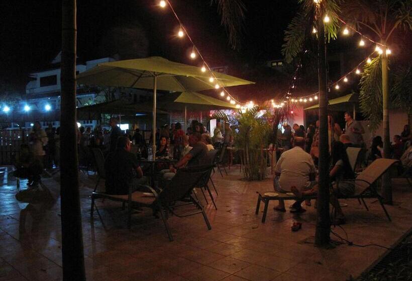 酒店 The White Elephant Resort