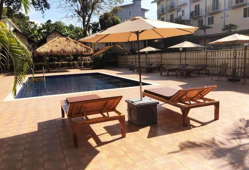 酒店 The White Elephant Resort