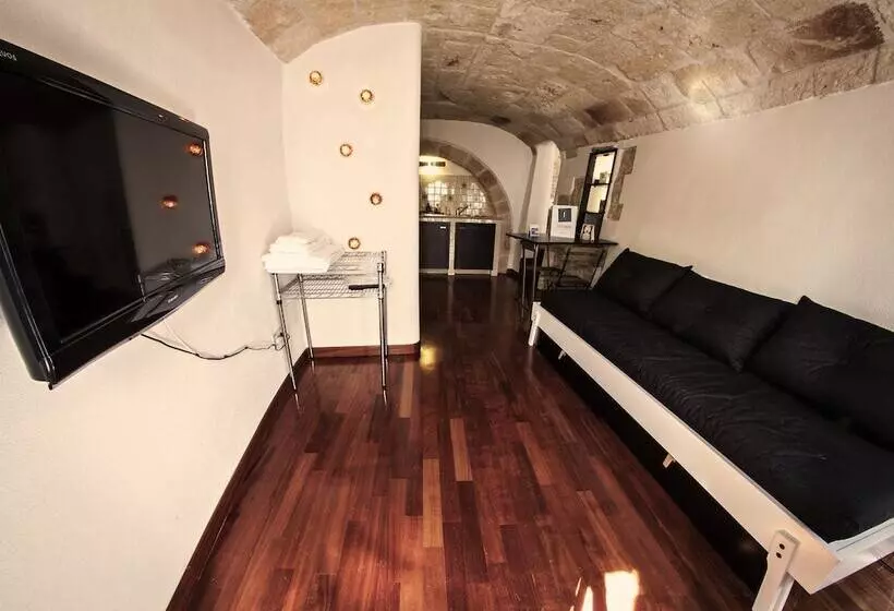 Hotelli Tra Le Mura