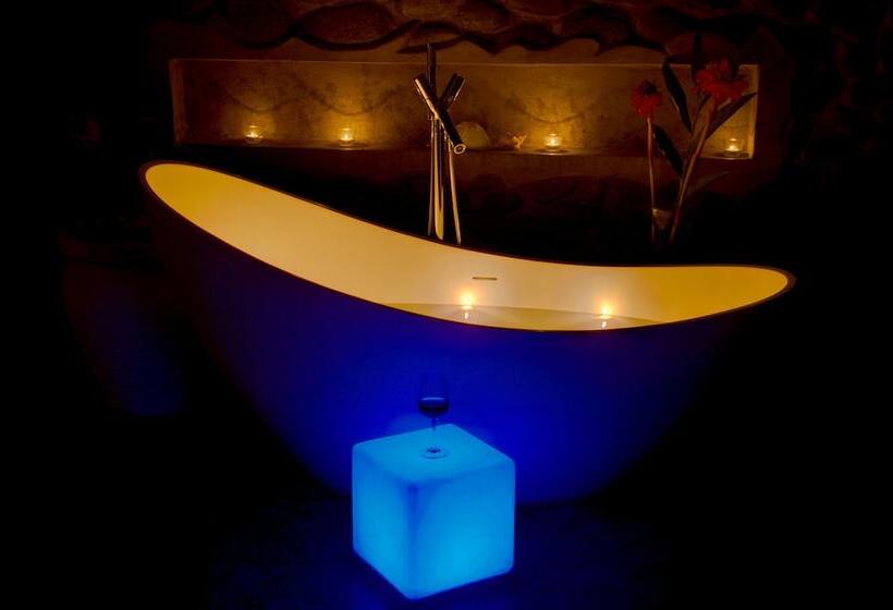 בית מלון כפרי Vacala Bay Resort   All Inclusive