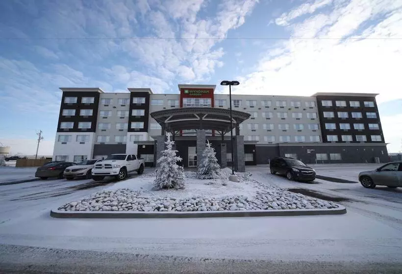 ホテル Wyndham Garden Edmonton Airport