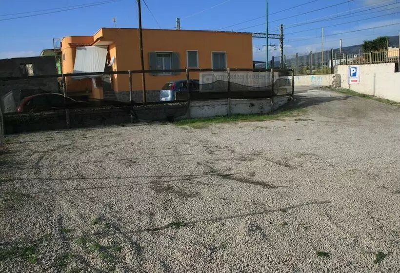 Majatalo Coral Rooms