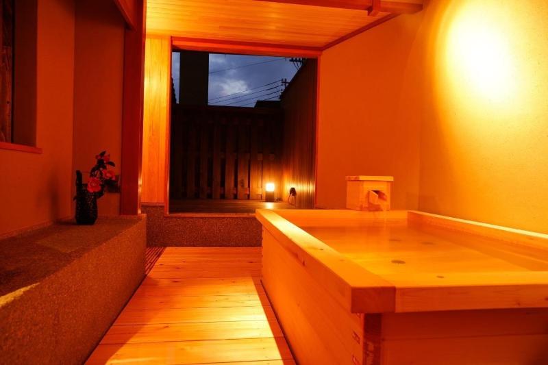 The Gallery Inn Tsubakino Ryokan