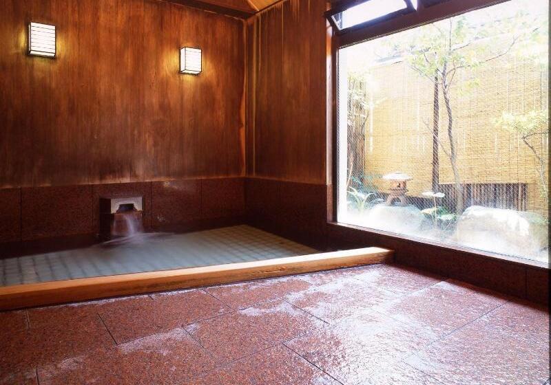 The Gallery Inn Tsubakino Ryokan