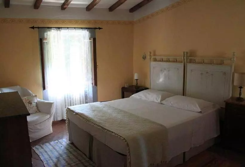 Aamiaismajoitus (B&B) Antica Casa Le Rondini