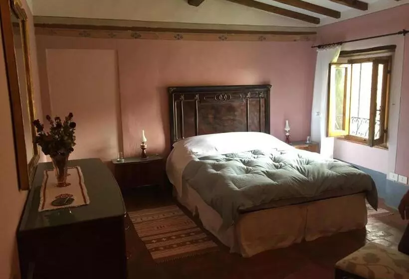 Aamiaismajoitus (B&B) Antica Casa Le Rondini