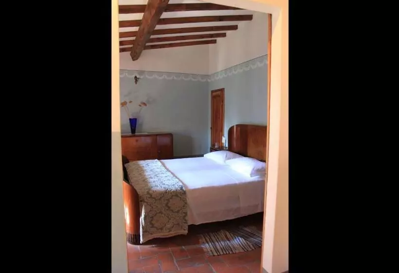 Aamiaismajoitus (B&B) Antica Casa Le Rondini