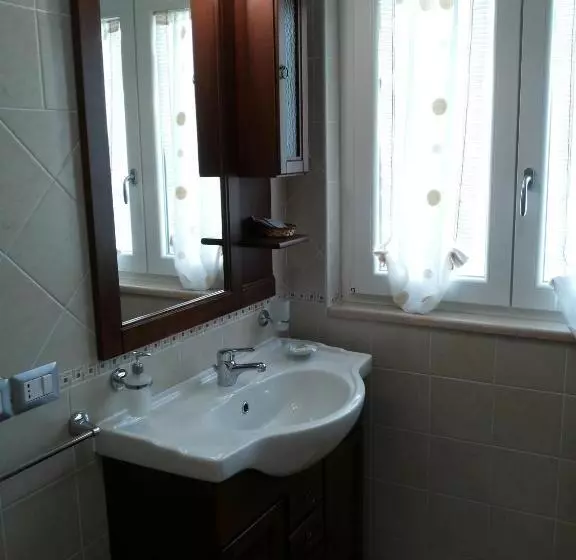 Aamiaismajoitus (B&B) Il Nido Delle Rondini