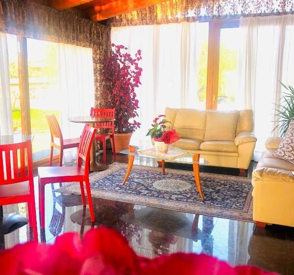 住宿加早餐  La Primula