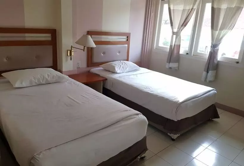Casa Holiday Hotel Sha