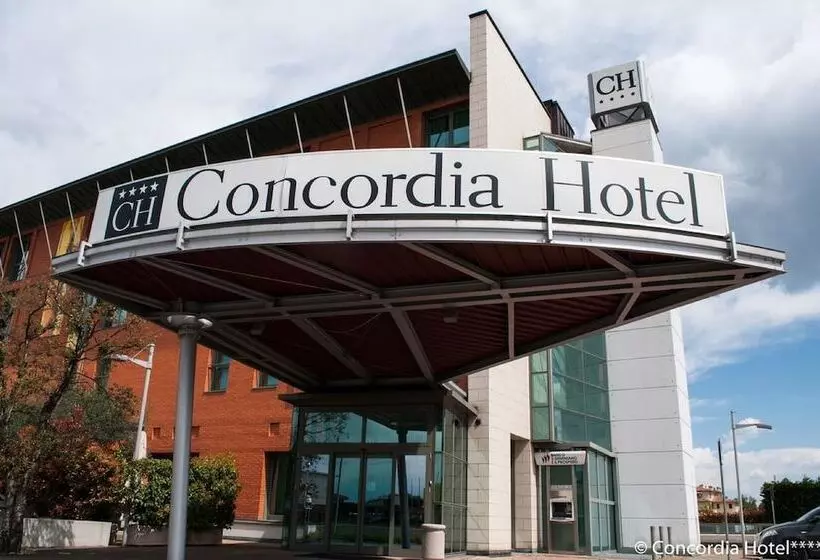 ホテル Concordia
