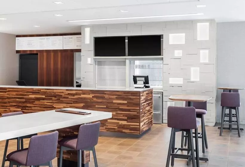 Hotelli Courtyard By Marriott Wayne Fairfield