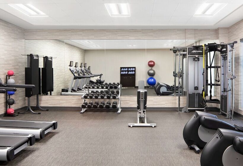 酒店 Courtyard By Marriott Wayne Fairfield