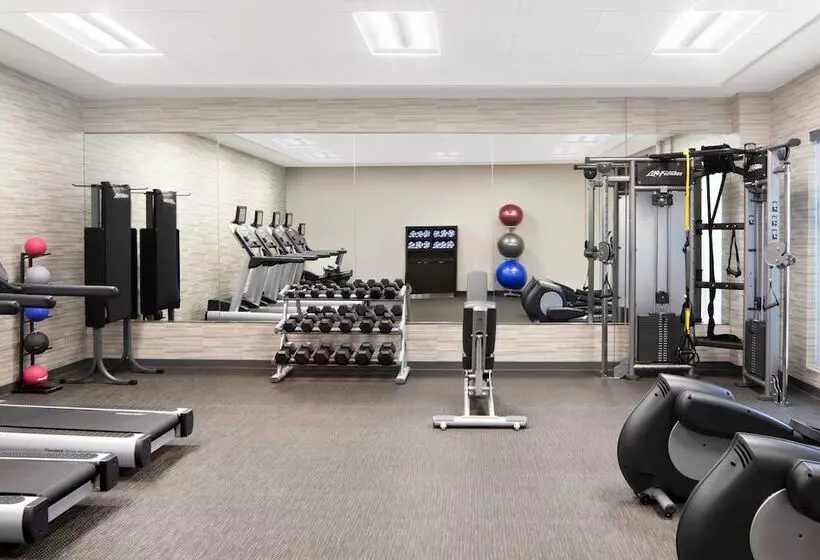 Hotelli Courtyard By Marriott Wayne Fairfield