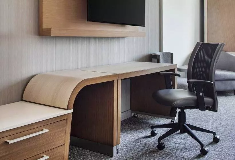 Hotelli Courtyard By Marriott Wayne Fairfield