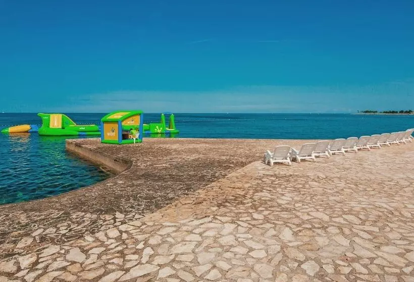 ホテル Happy Camp In Camping Park Umag