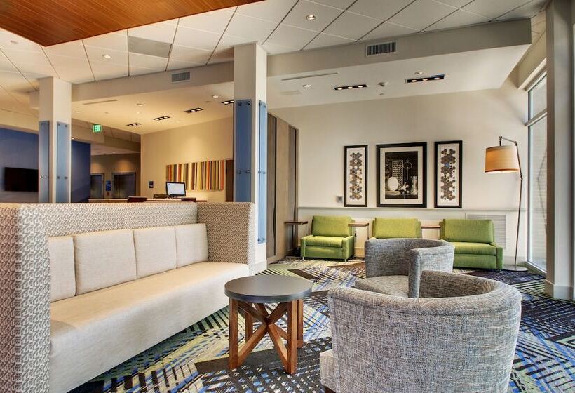 فندق Holiday Inn Express & Suites Summerville, An Ihg