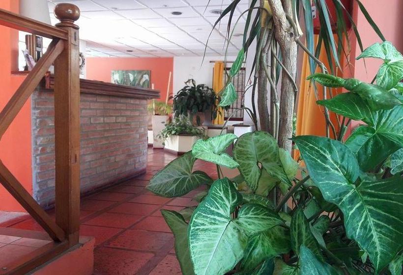 Отель Jardin Del Lago