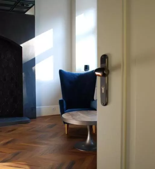 ホテル Nihil Novi