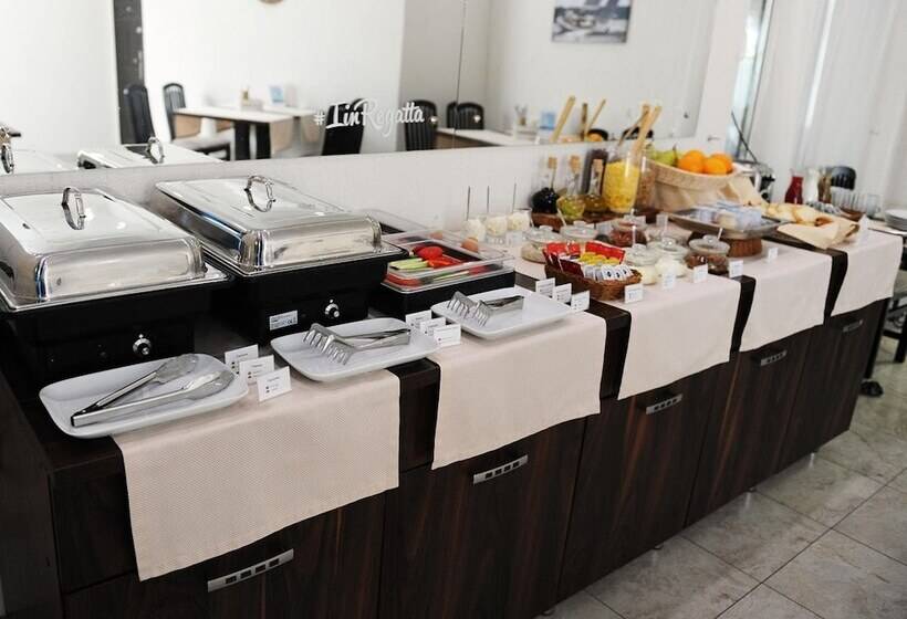 בית מלון כפרי Regatta