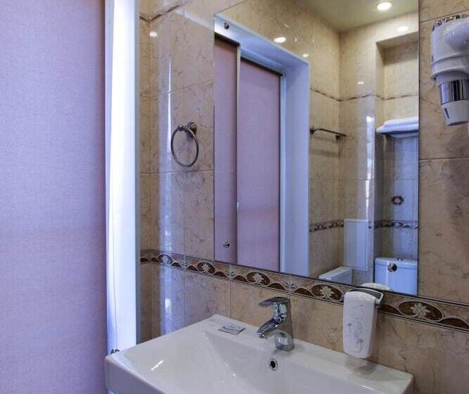 בית מלון כפרי Regatta